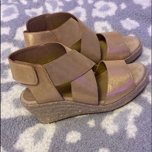 Cute 2in golden/tan Wedge perfect for the summer